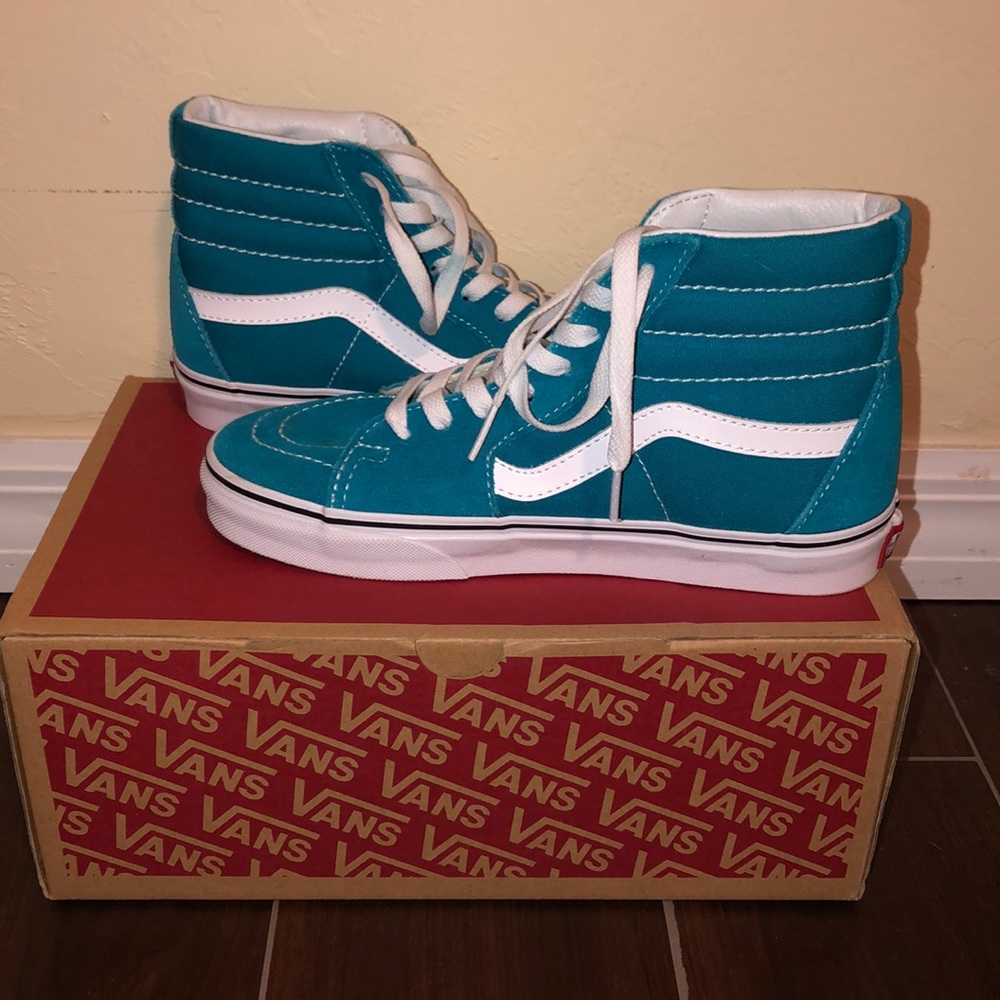 SK8-Hi Blue Vans